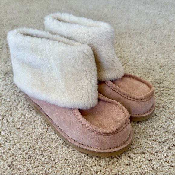 NEW Chloe' Jessie boots. - Picture 2 of 10